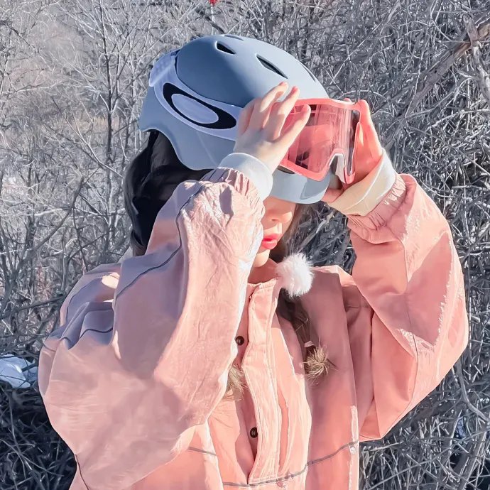 《女导与强盗》剧照